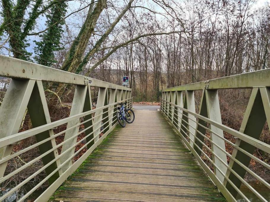 Gite De 70M² Avec Vue Sur Le Massif Du Pilat Clonas-sur-Varèze Kültér fotó